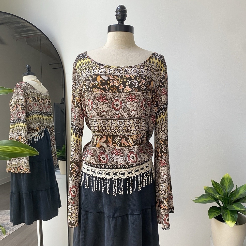 Wet Seal Boho Floral Fringe Indie Hippie Y2K Bell Sleeve Women's Top Size XL